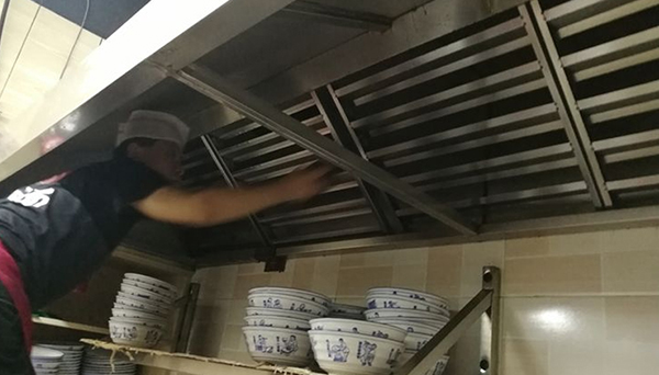 熟食店用油煙凈化器嗎,熟食店用油煙凈化器嗎安全嗎